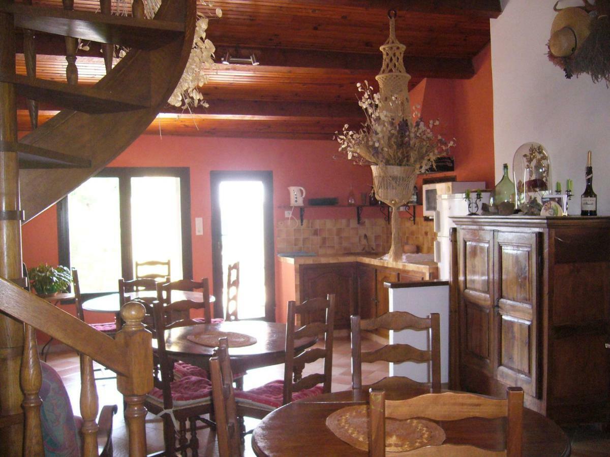 Maison Provencale Apartment Venasque Bagian luar foto